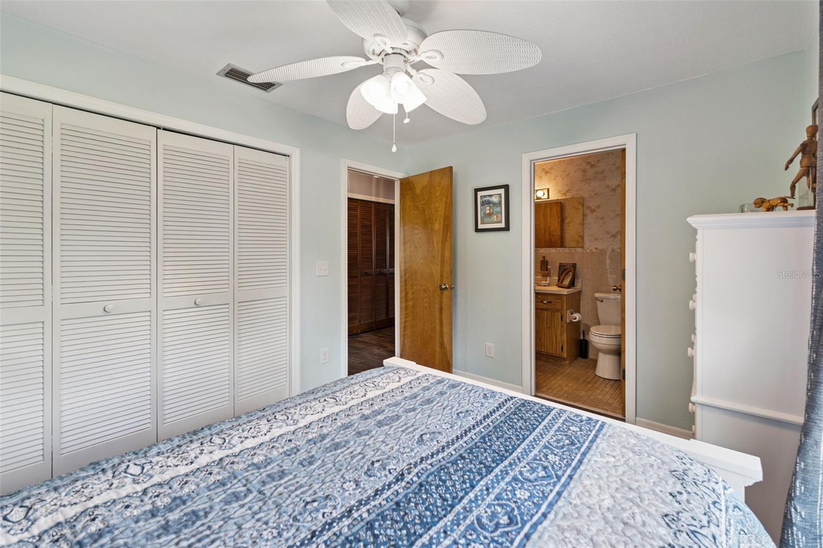 7651 LIMONIA DR