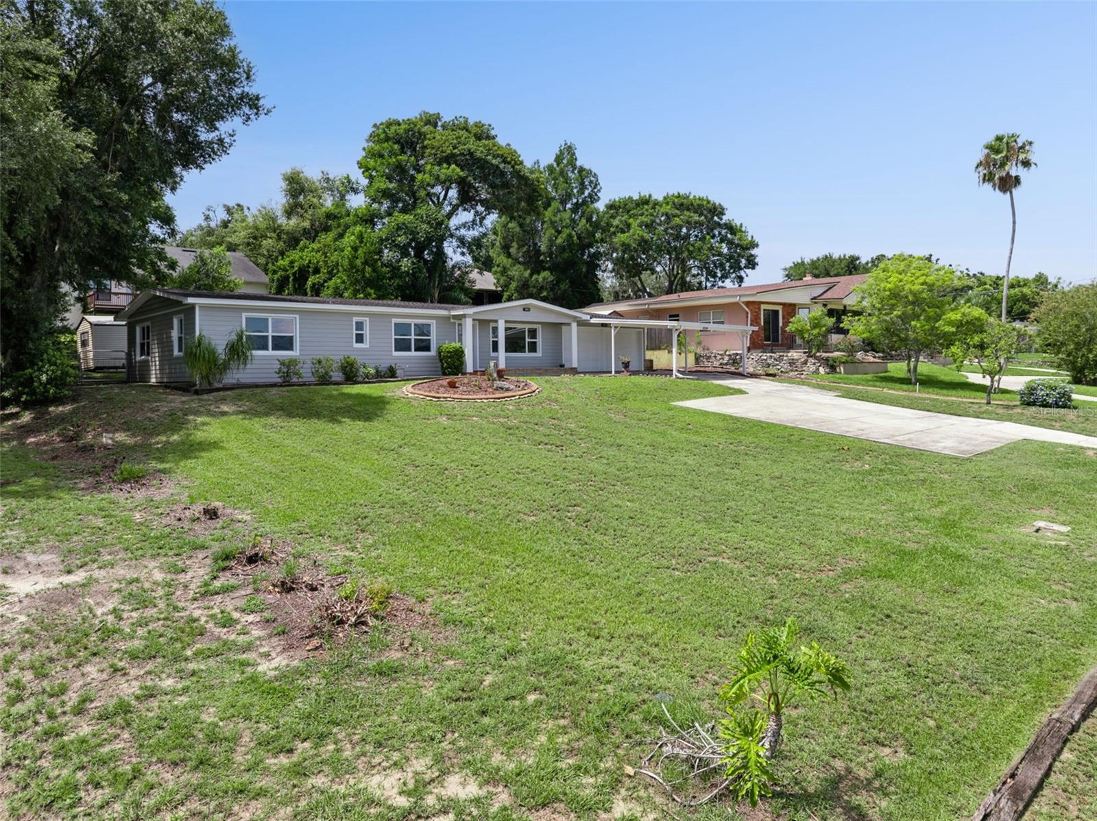 1024 SUNSET DR