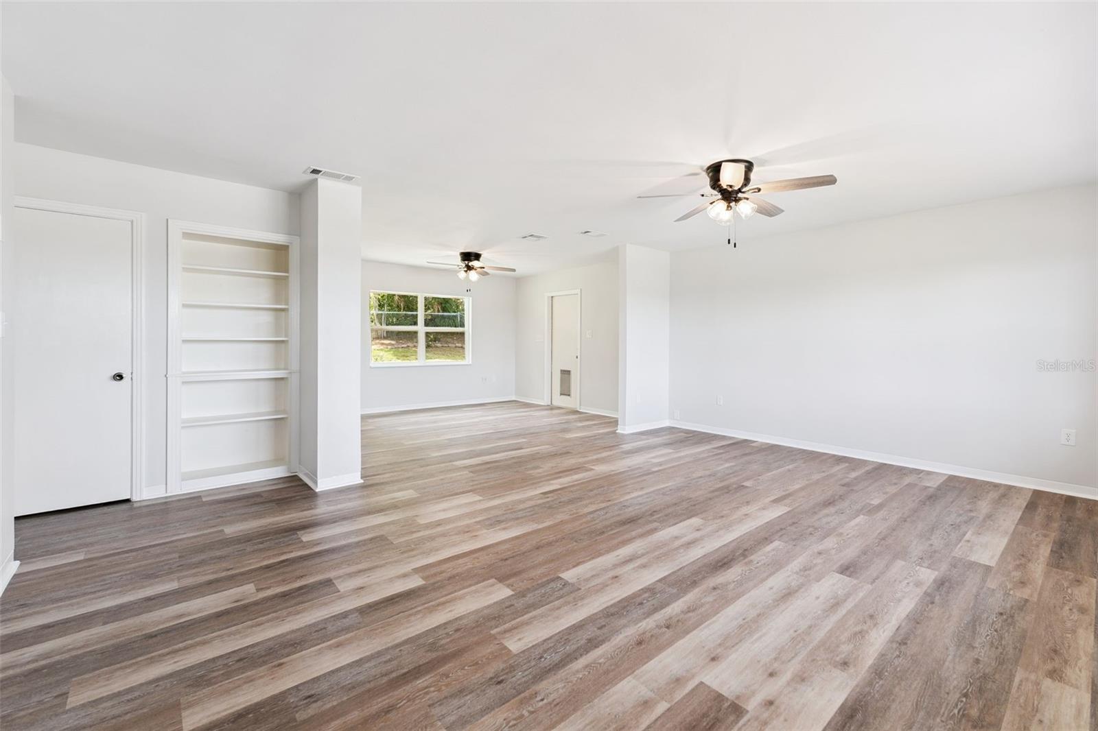 1024 SUNSET DR