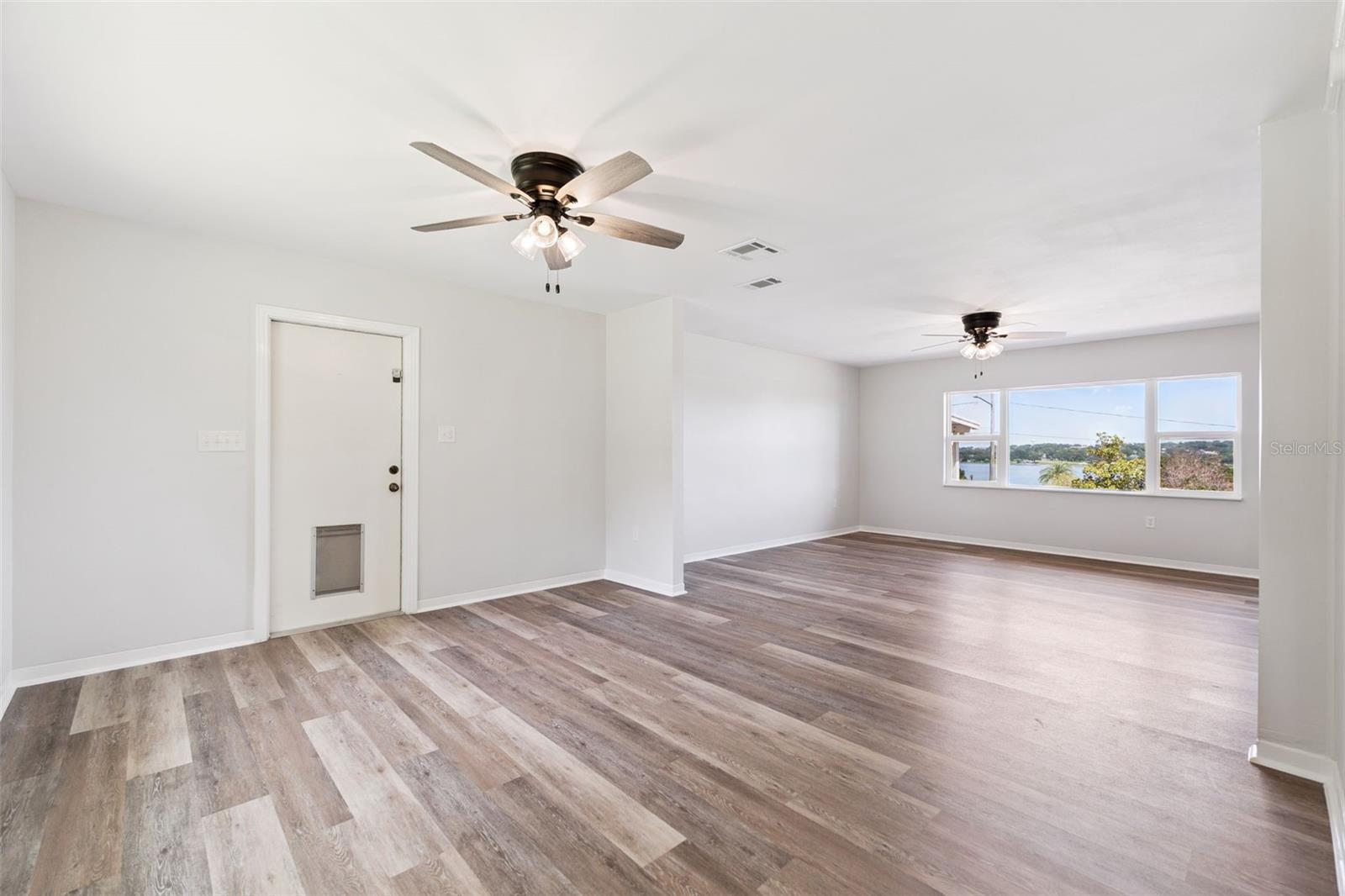 1024 SUNSET DR