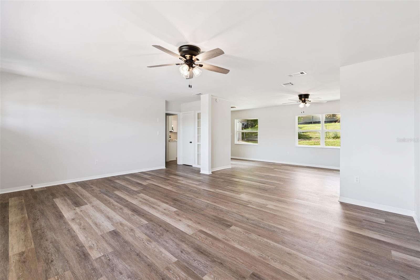 1024 SUNSET DR