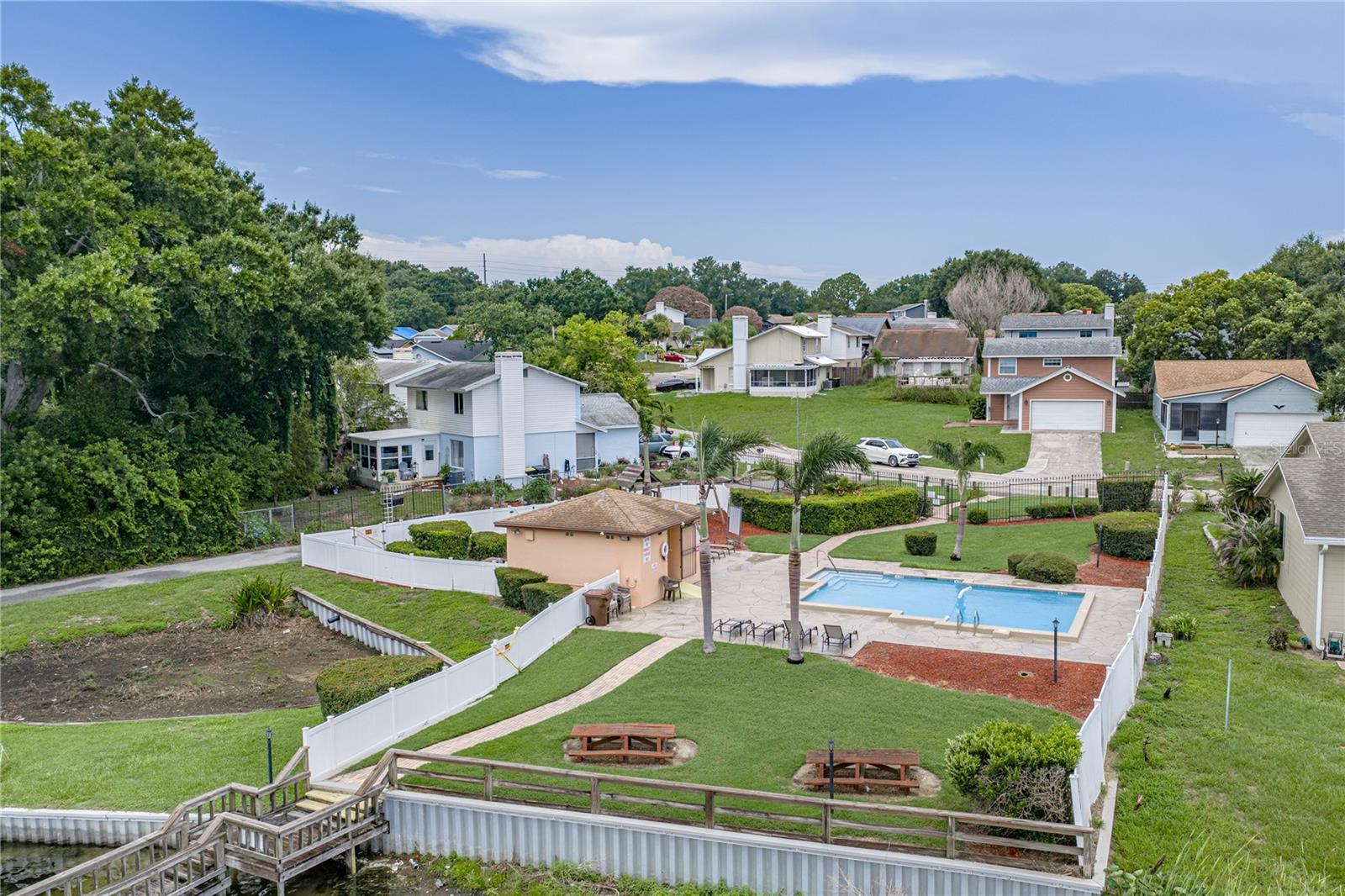 679 LAKE DEXTER CIR