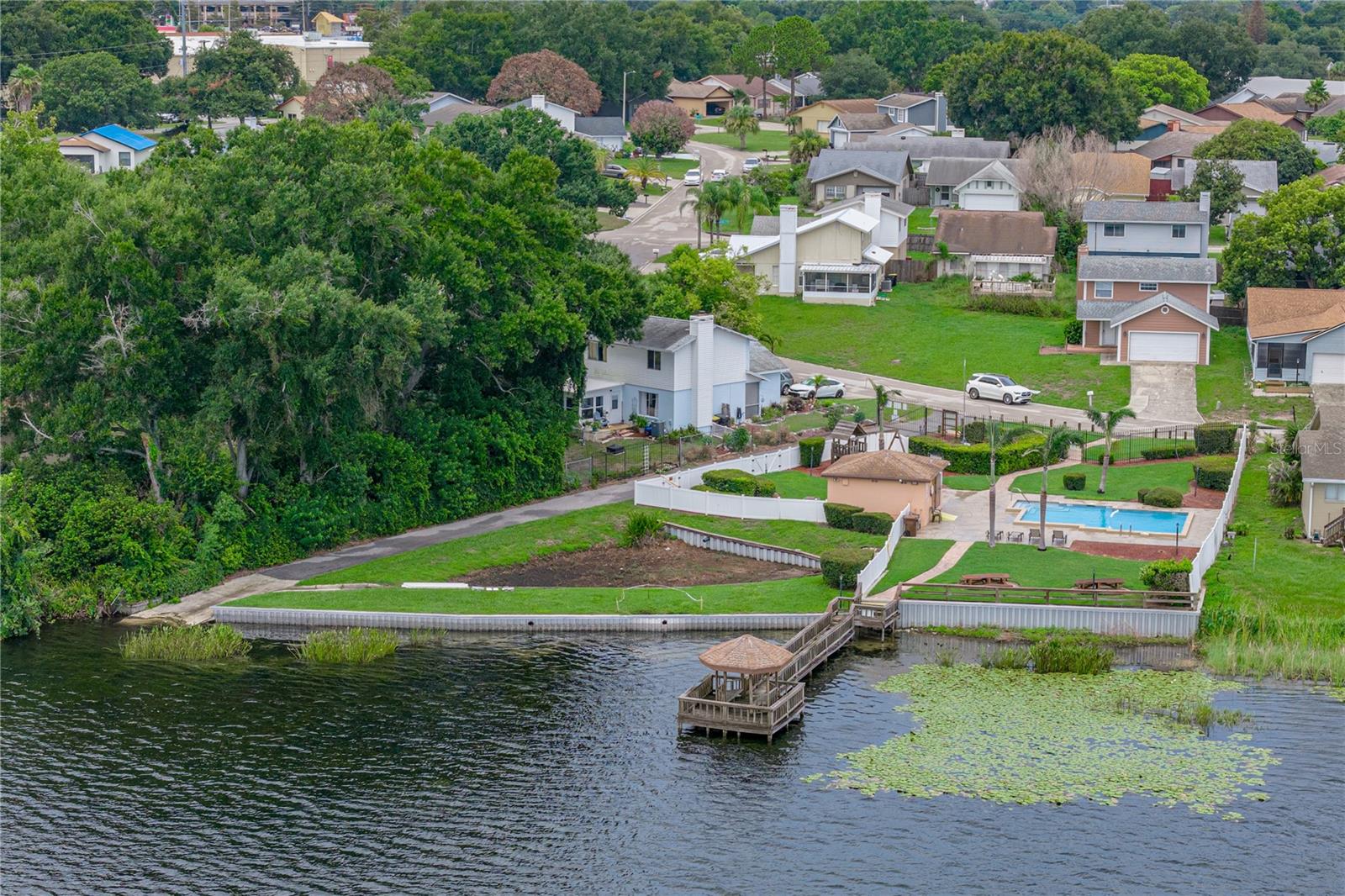 679 LAKE DEXTER CIR