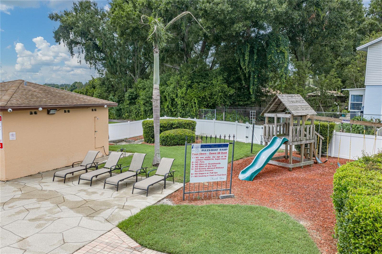 679 LAKE DEXTER CIR