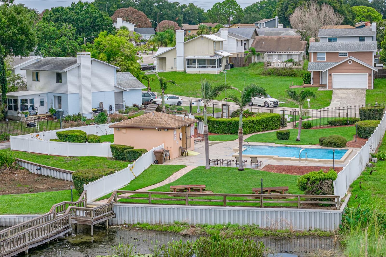 679 LAKE DEXTER CIR
