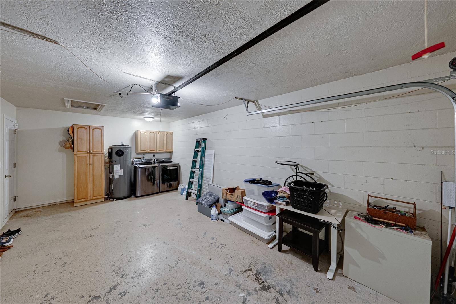 679 LAKE DEXTER CIR