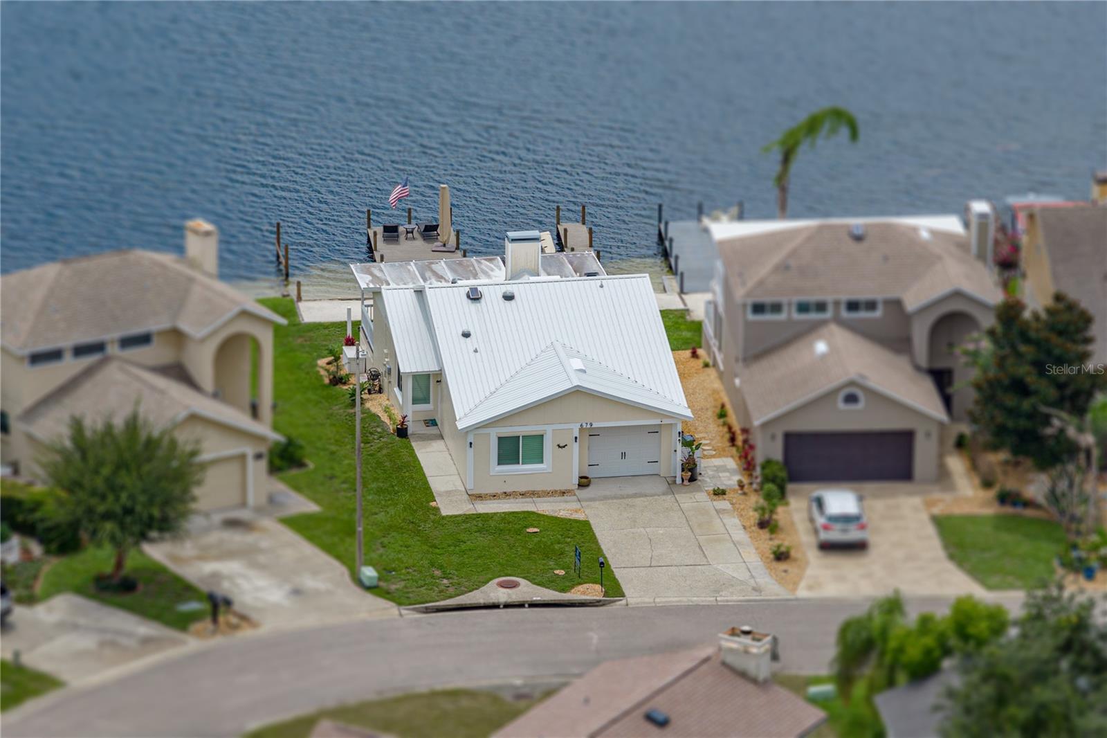 679 LAKE DEXTER CIR