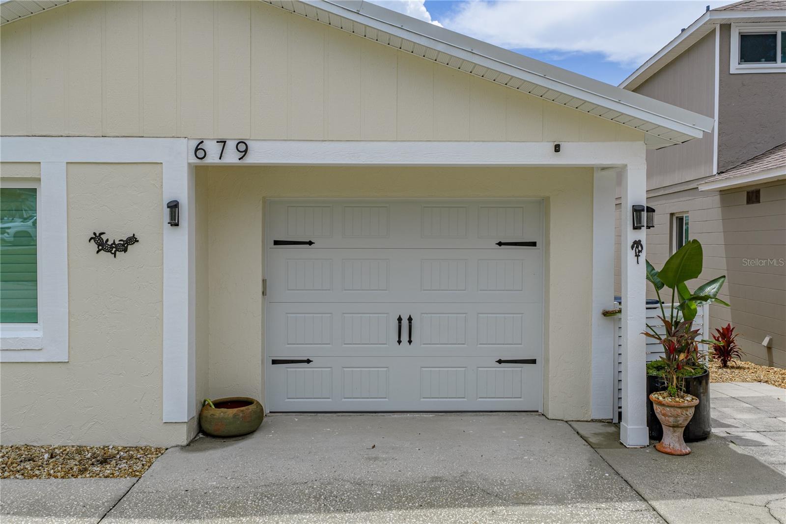 679 LAKE DEXTER CIR