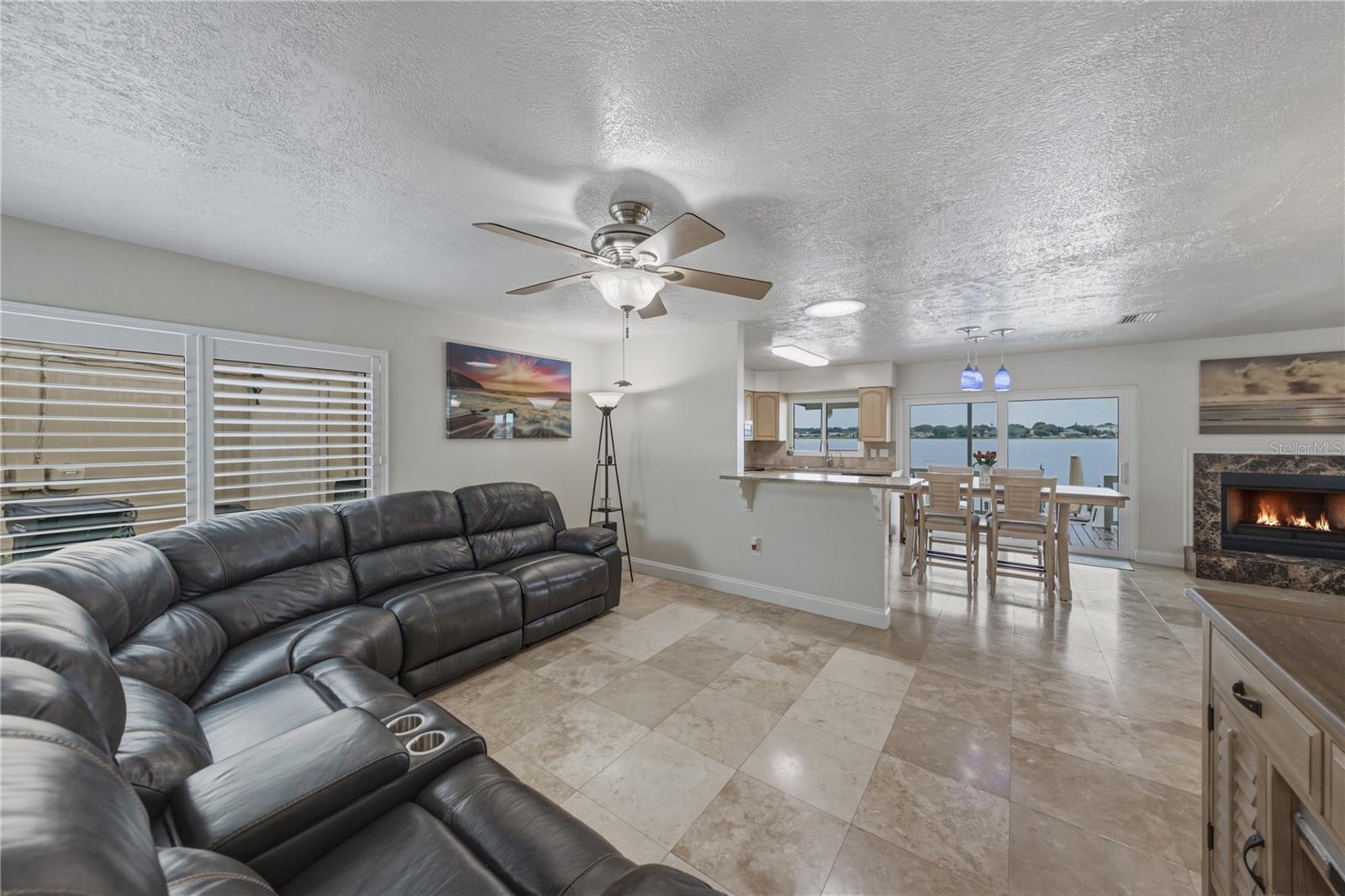 679 LAKE DEXTER CIR