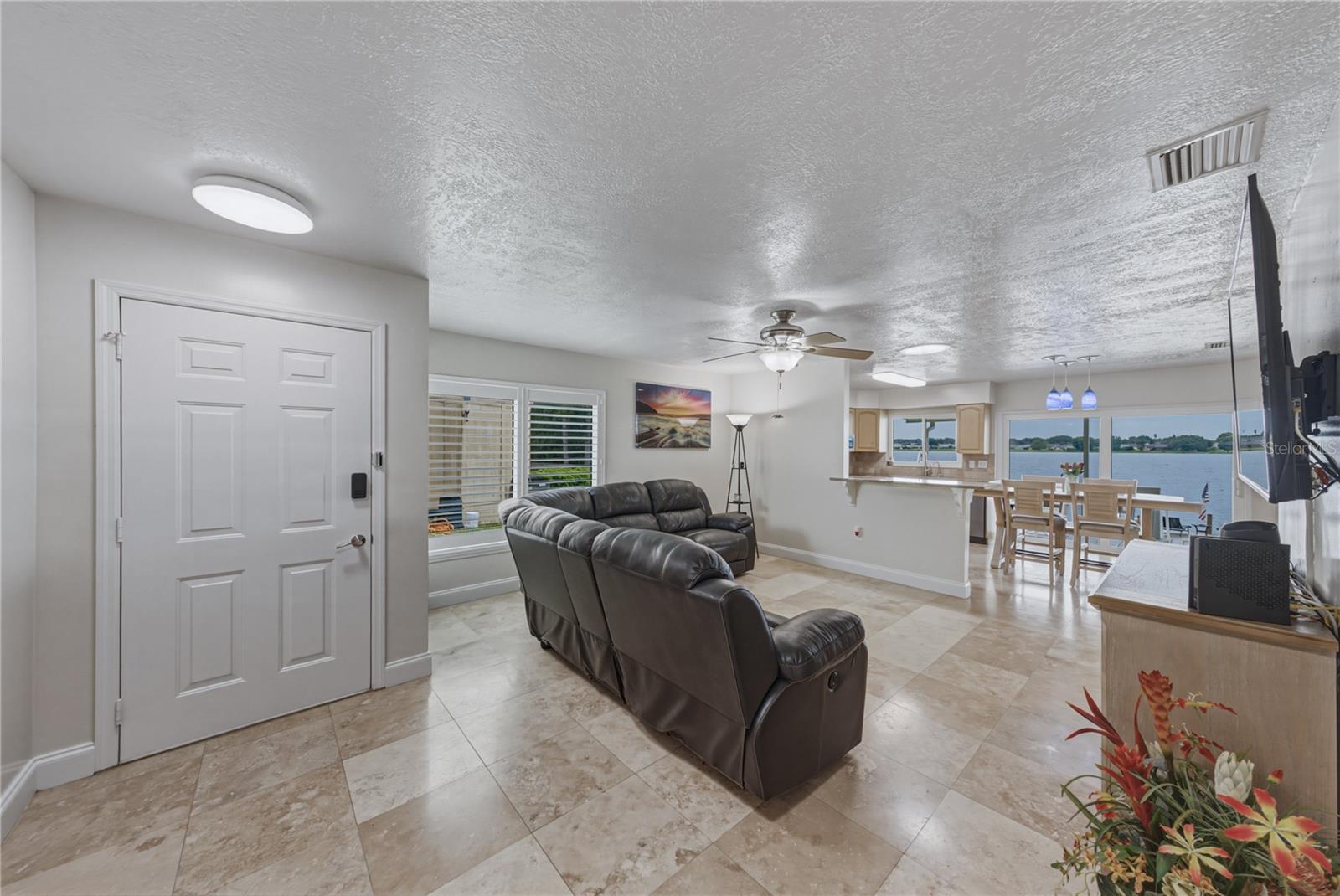 679 LAKE DEXTER CIR
