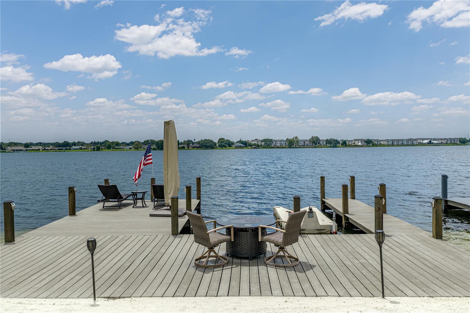 679 LAKE DEXTER CIR