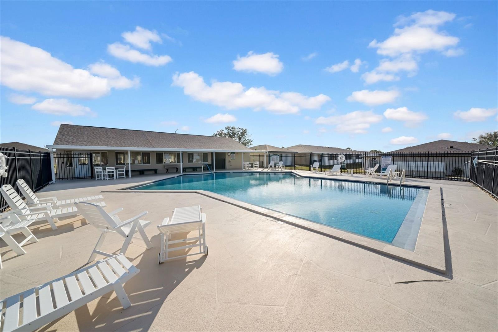 260 WINTER RIDGE BLVD #38