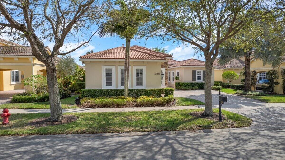 10095 SW Nuova Way, Port St. Lucie