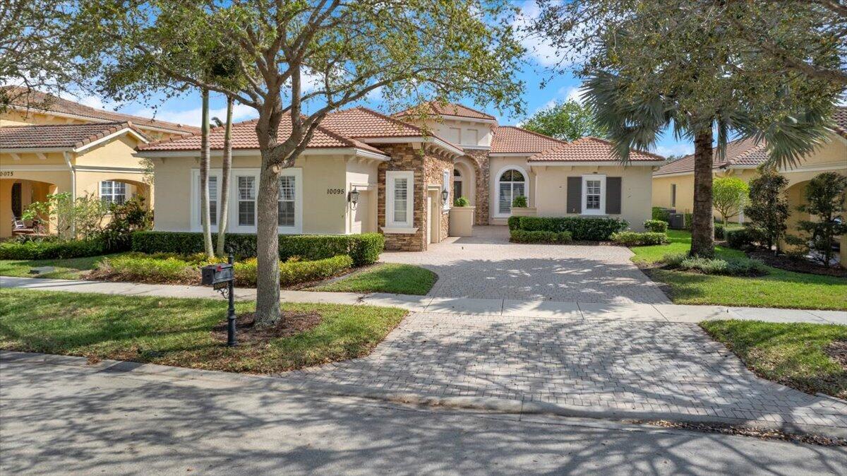 10095 SW Nuova Way, Port St. Lucie
