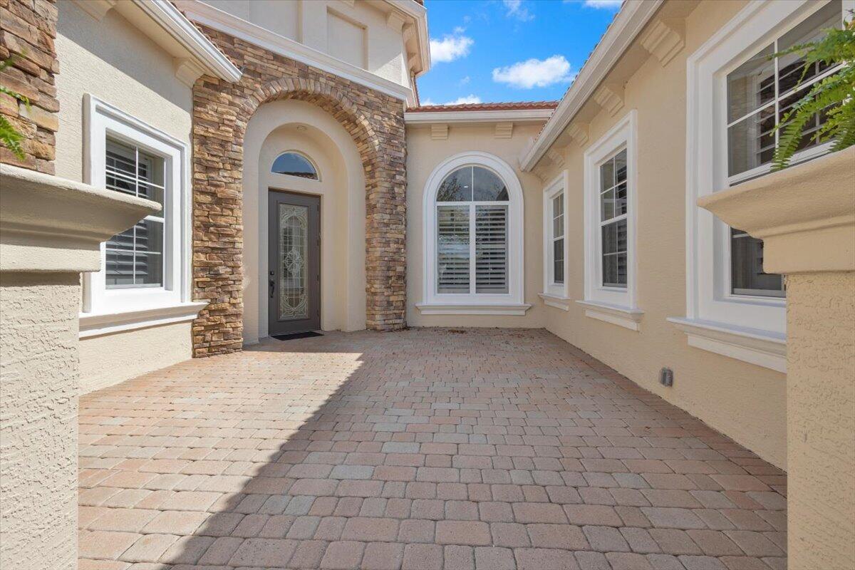 10095 SW Nuova Way, Port St. Lucie