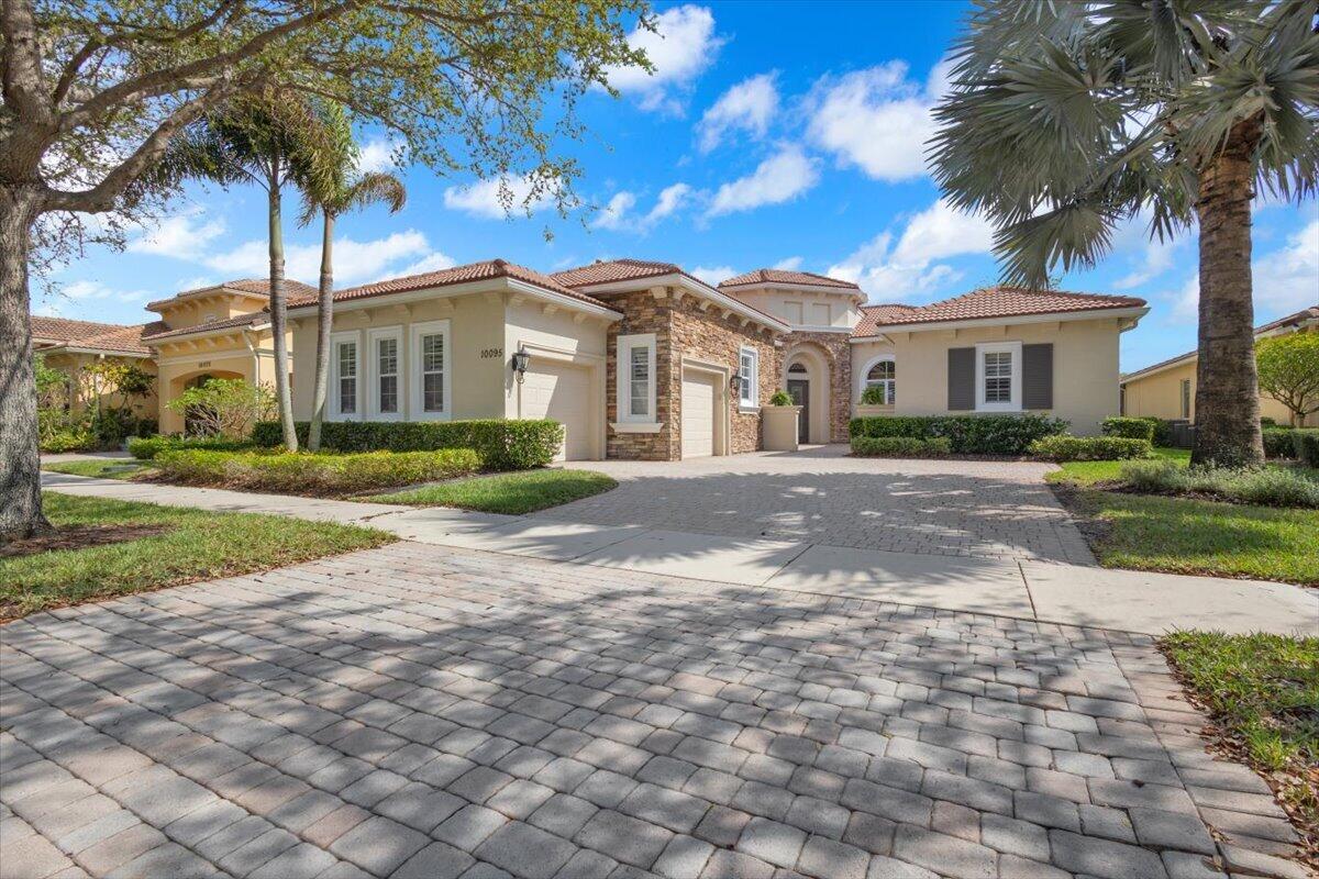 10095 SW Nuova Way, Port St. Lucie