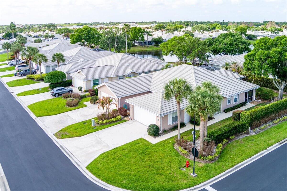 1253 NW Bentley Circle #a, Port St. Lucie Unit: #a