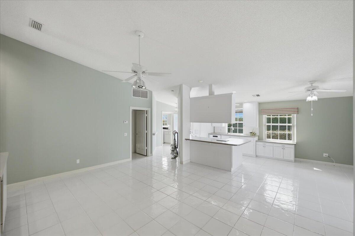 1253 NW Bentley Circle #a, Port St. Lucie Unit: #a