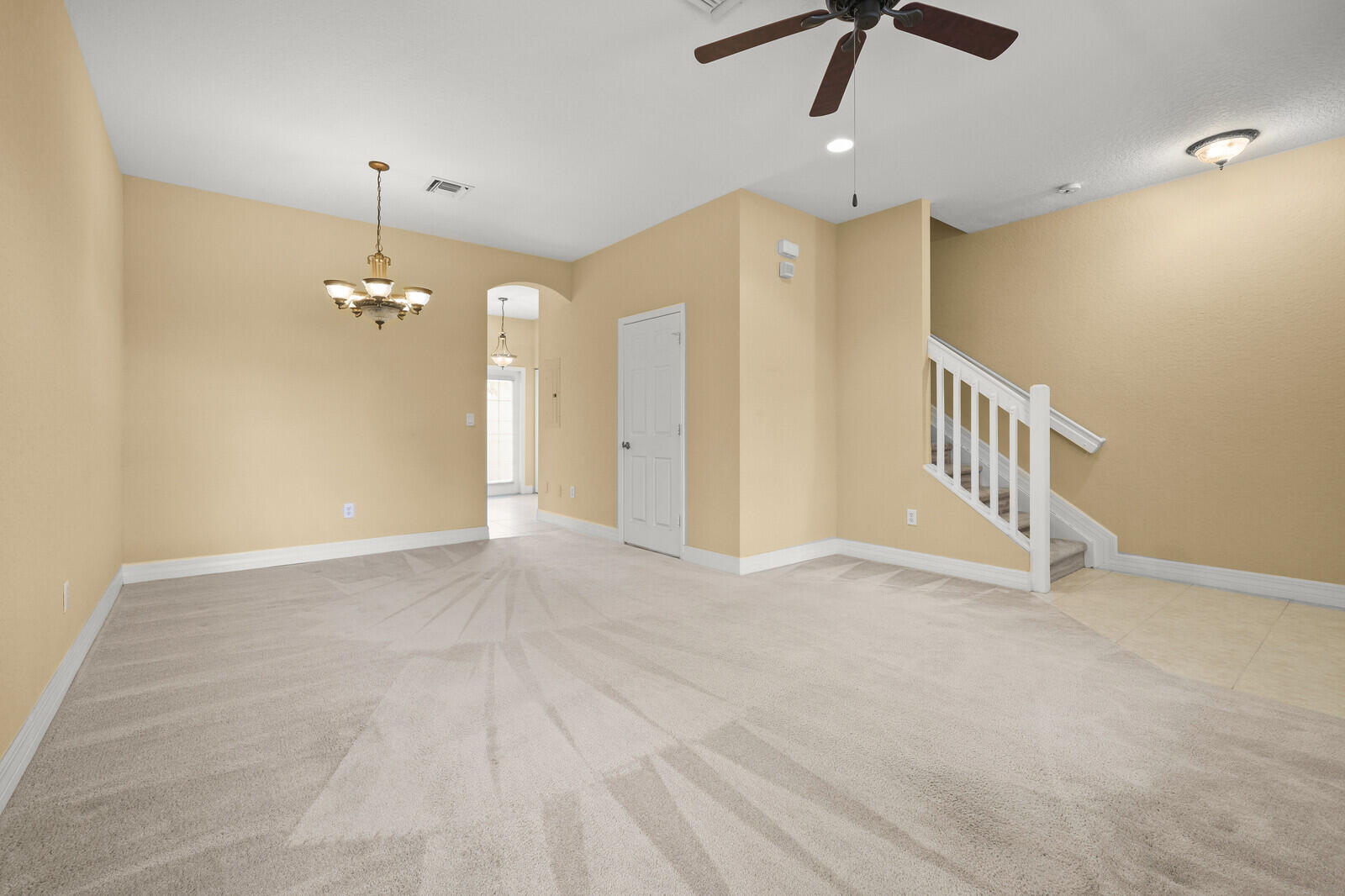 174 W Thatch Palm Circle