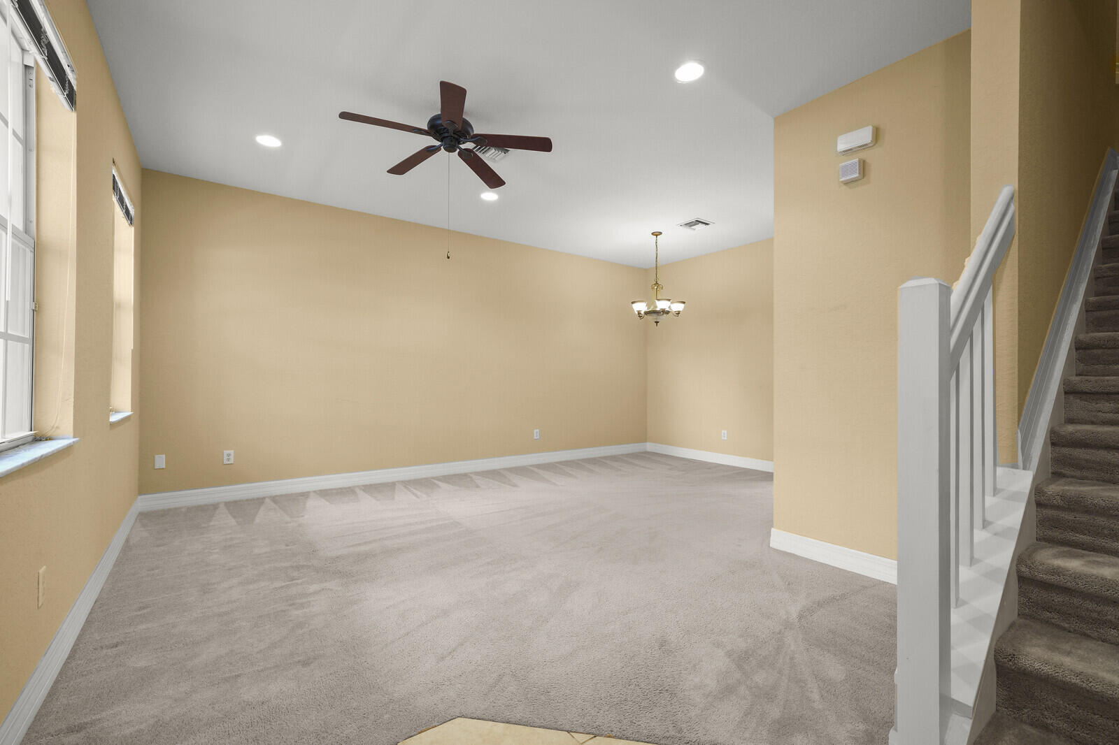 174 W Thatch Palm Circle