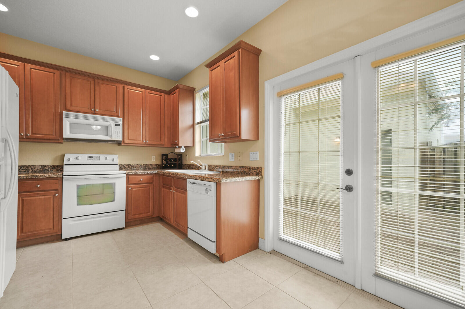174 W Thatch Palm Circle