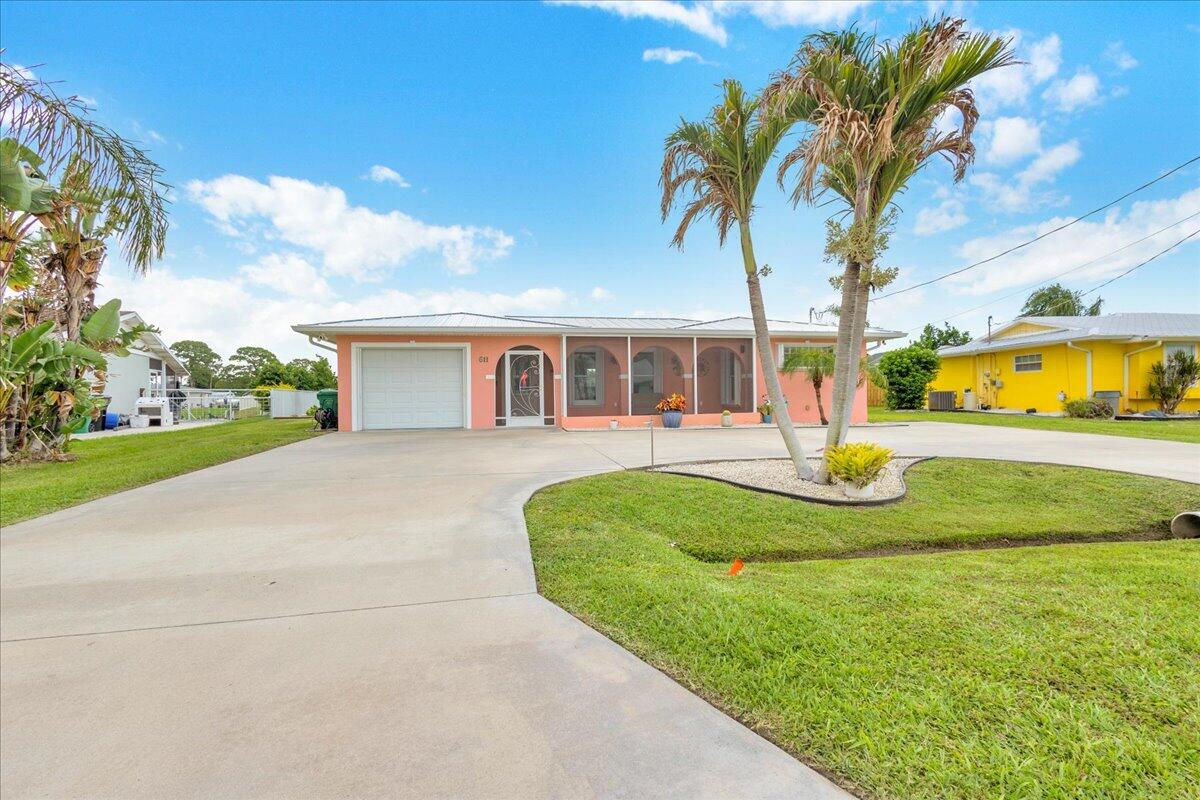 611 SE Harborview Drive, Port St. Lucie