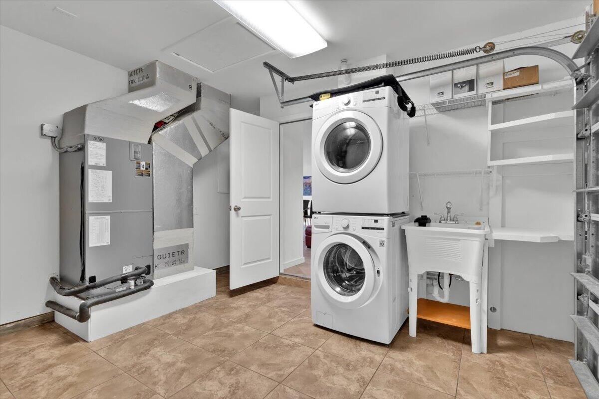 611 SE Harborview Drive, Port St. Lucie