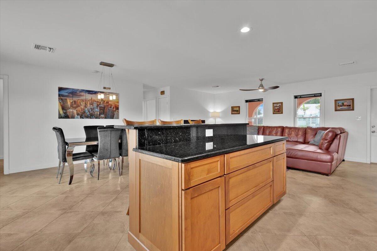 611 SE Harborview Drive, Port St. Lucie