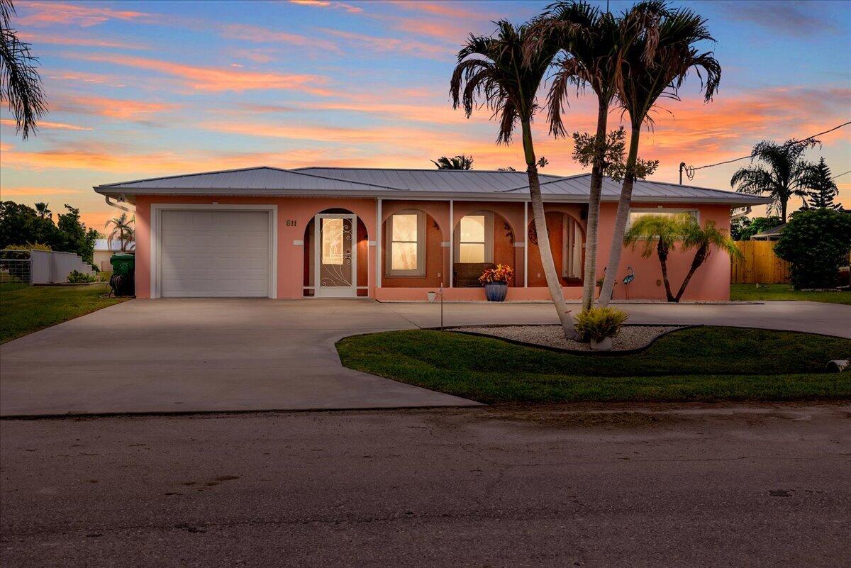 611 SE Harborview Drive, Port St. Lucie