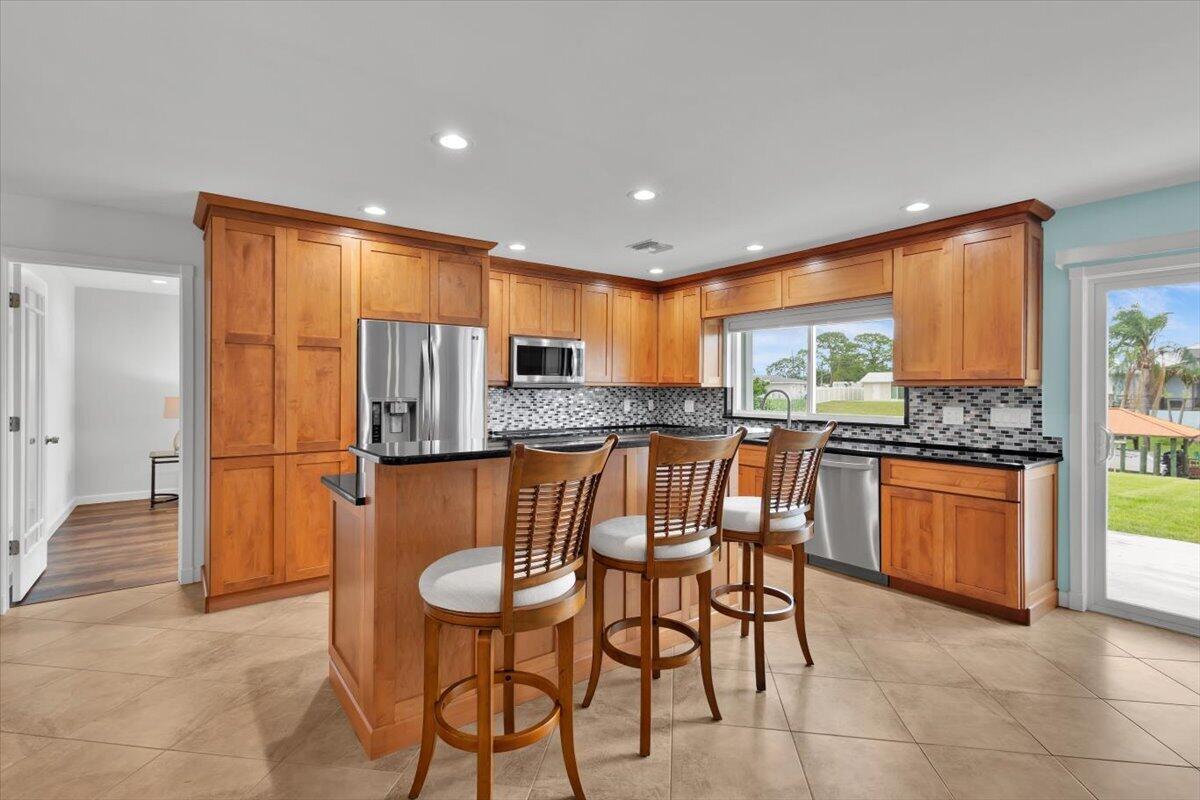 611 SE Harborview Drive, Port St. Lucie