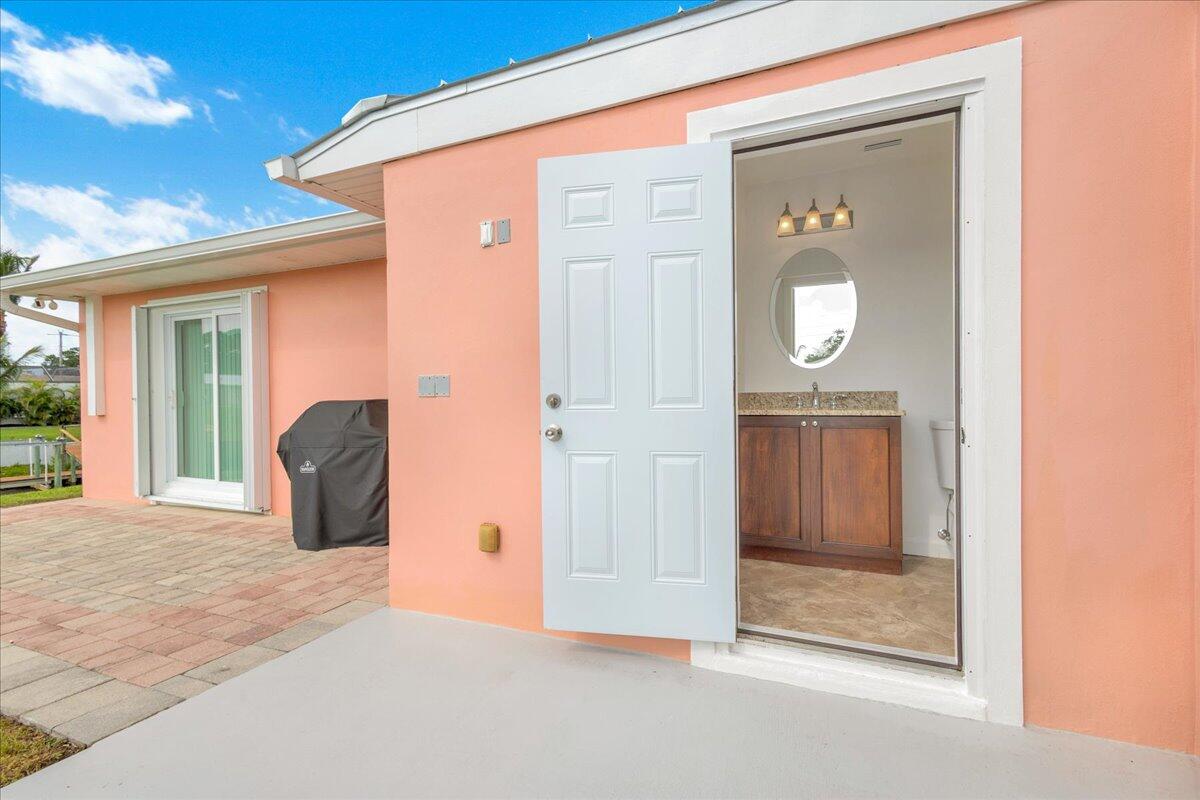 611 SE Harborview Drive, Port St. Lucie