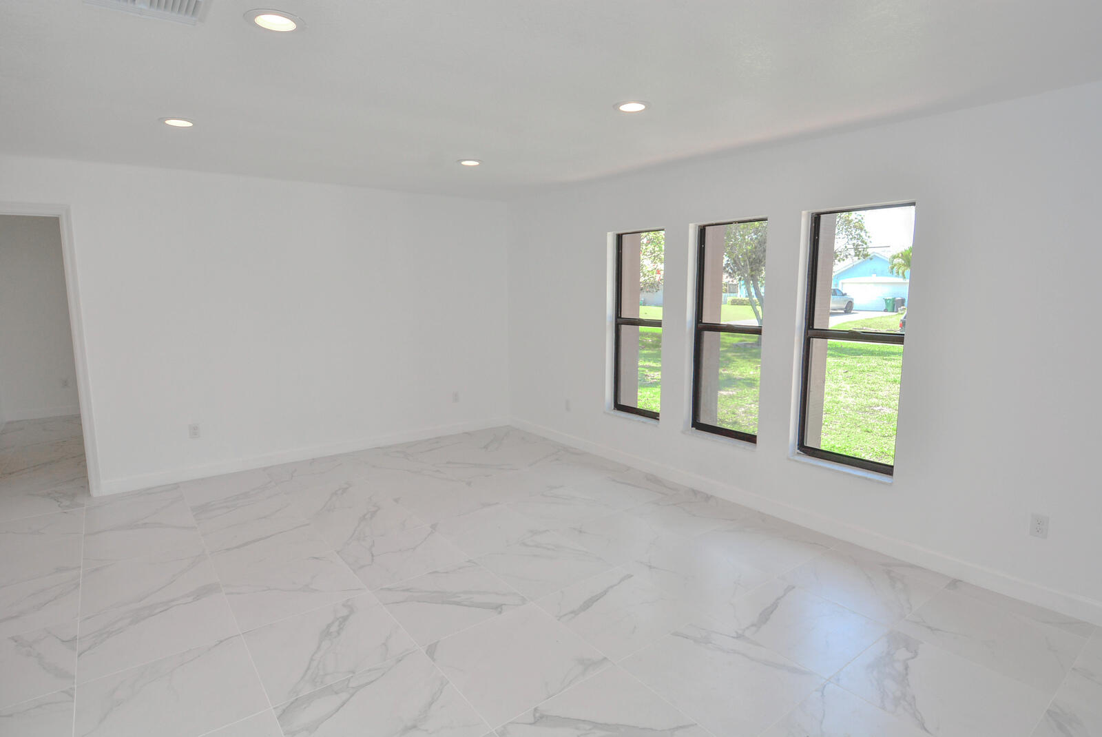 943 SE Browning Avenue, Port St. Lucie