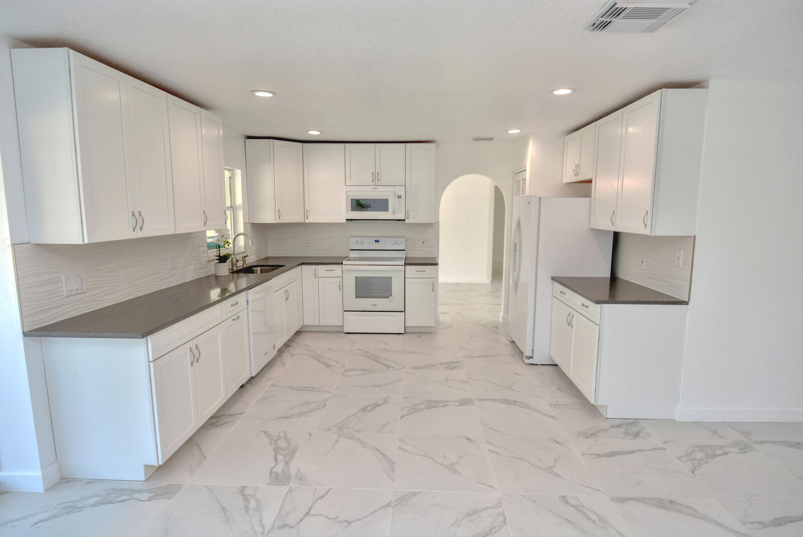 943 SE Browning Avenue, Port St. Lucie