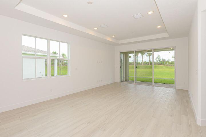 10307 NW Dreamweaver Road, Port St. Lucie