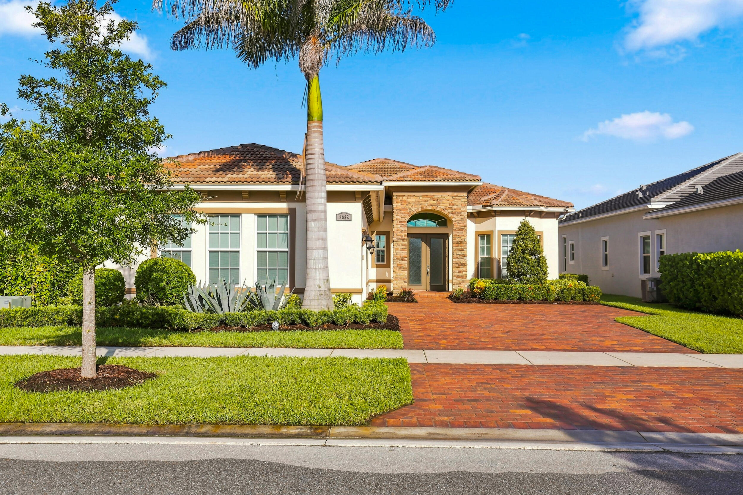 8632 SW Felicita Way, Port St. Lucie