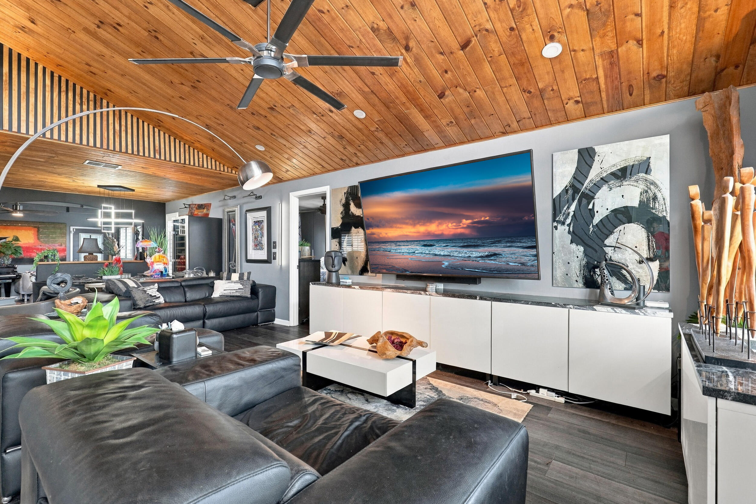 562 SW Eyerly Avenue, Port St. Lucie
