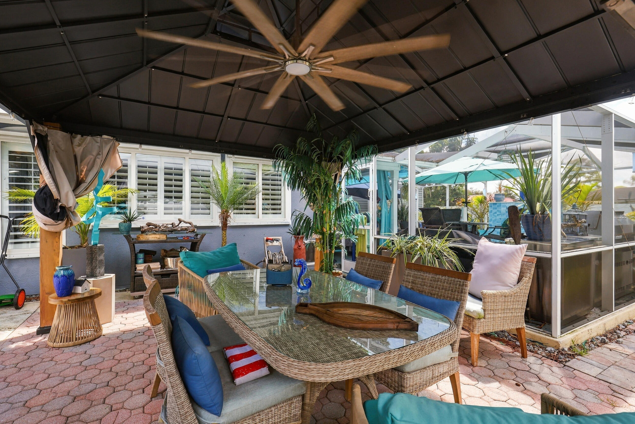 562 SW Eyerly Avenue, Port St. Lucie