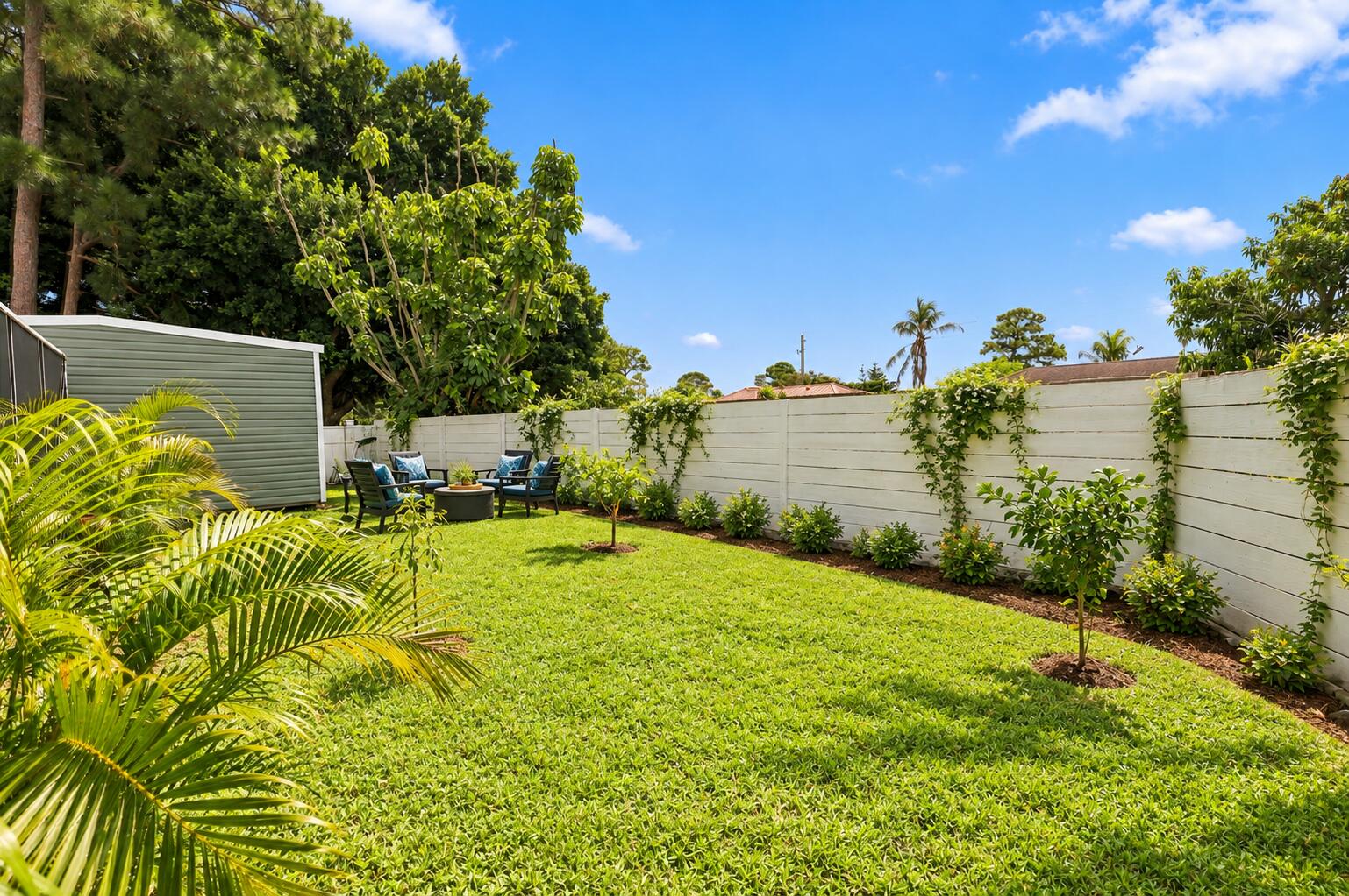 562 SW Eyerly Avenue, Port St. Lucie