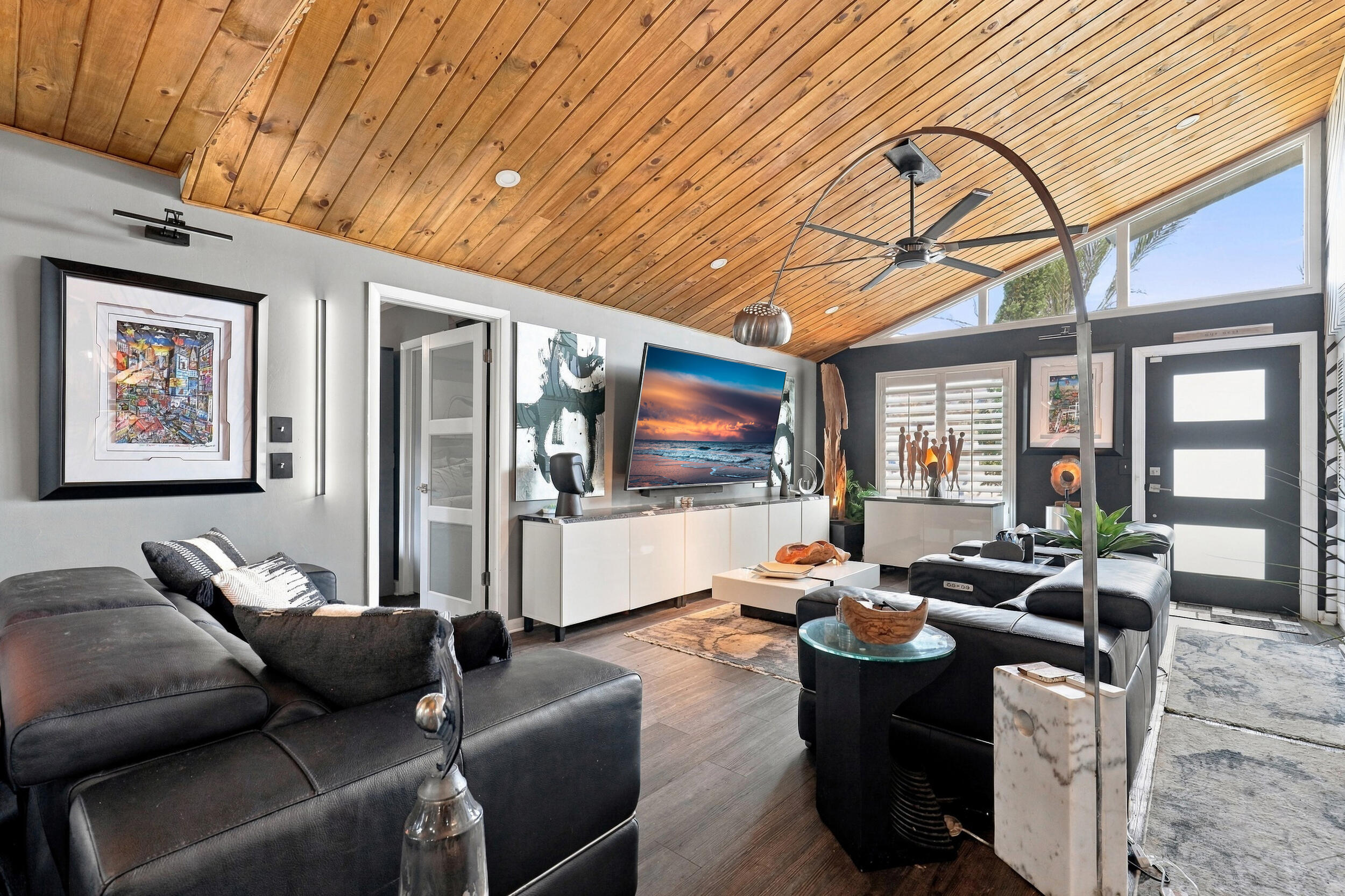 562 SW Eyerly Avenue, Port St. Lucie