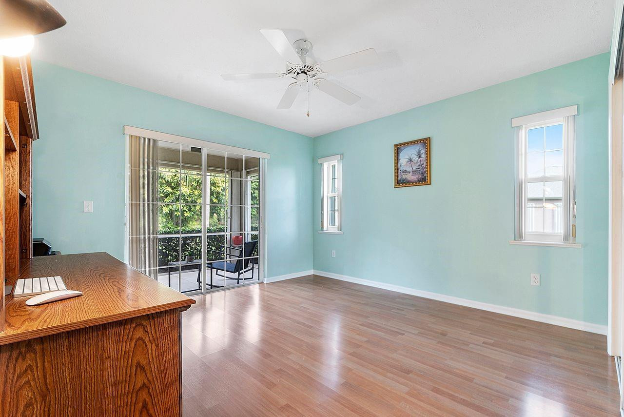 6804 Thoreau Ter