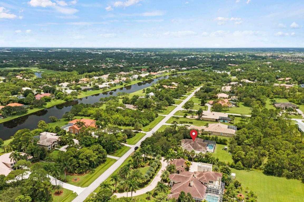 7900 Saddlebrook Drive