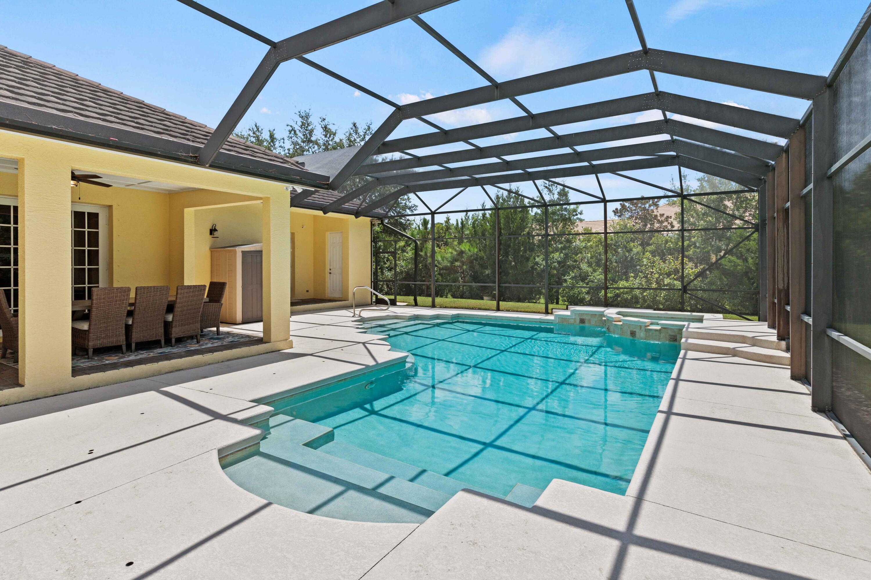 7900 Saddlebrook Drive