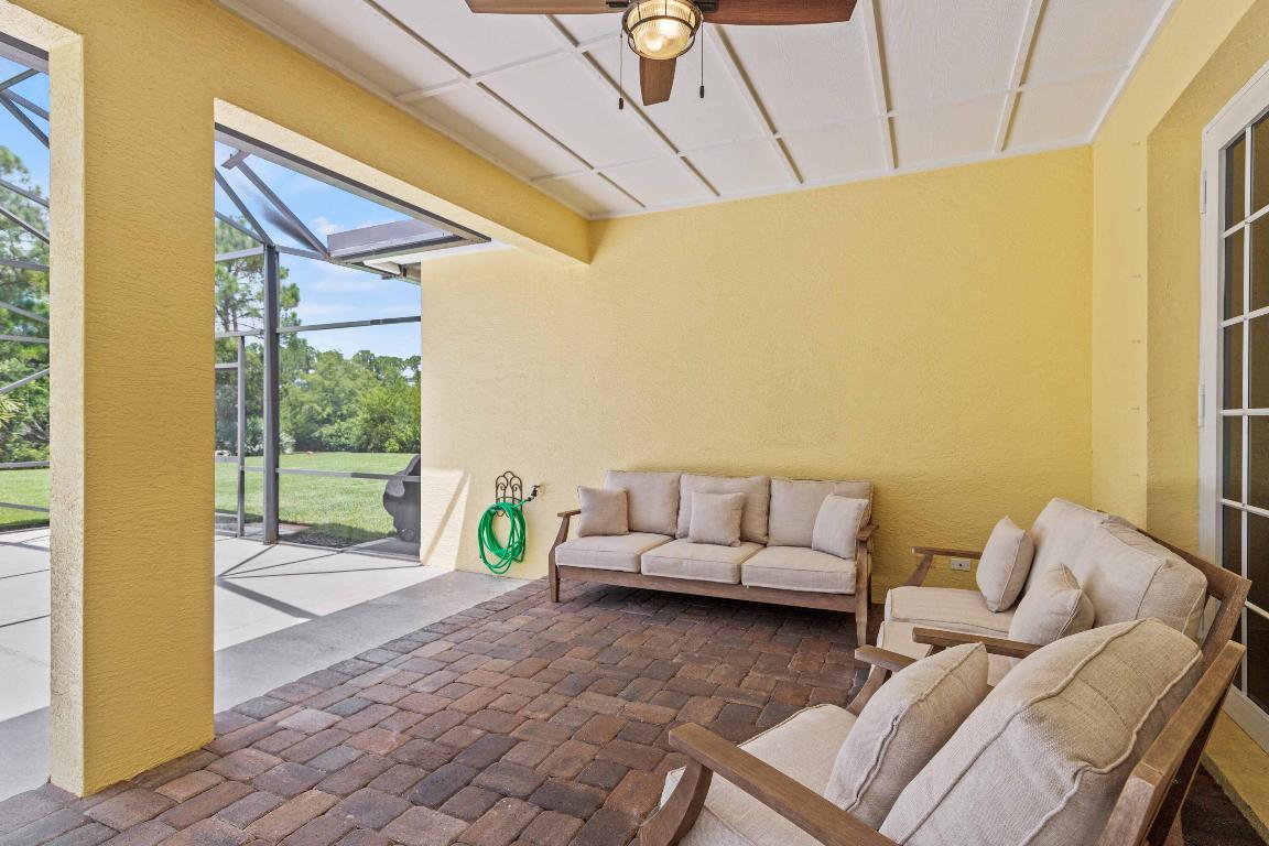 7900 Saddlebrook Drive