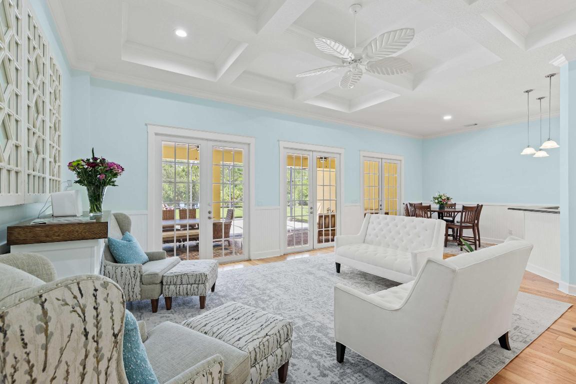 7900 Saddlebrook Drive