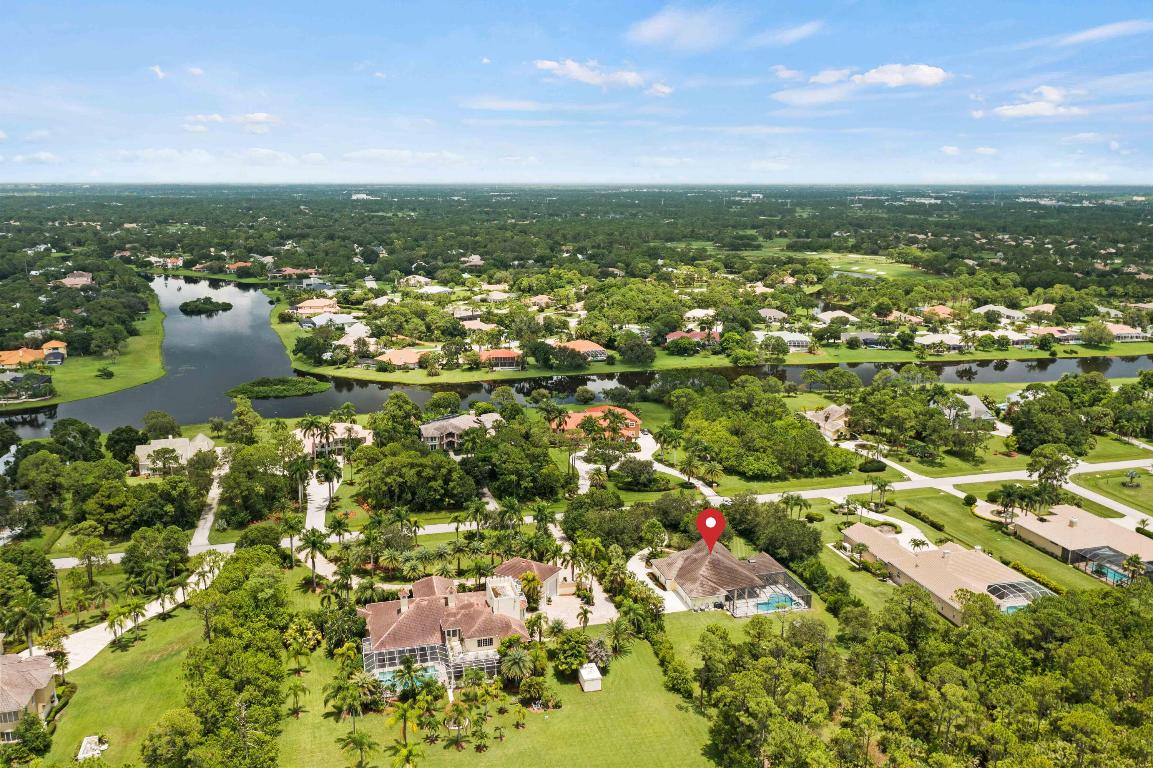 7900 Saddlebrook Drive