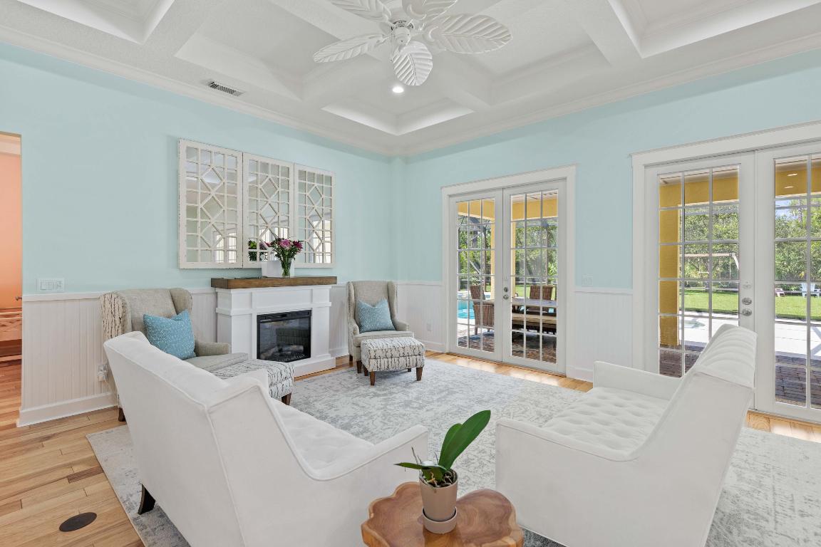 7900 Saddlebrook Drive