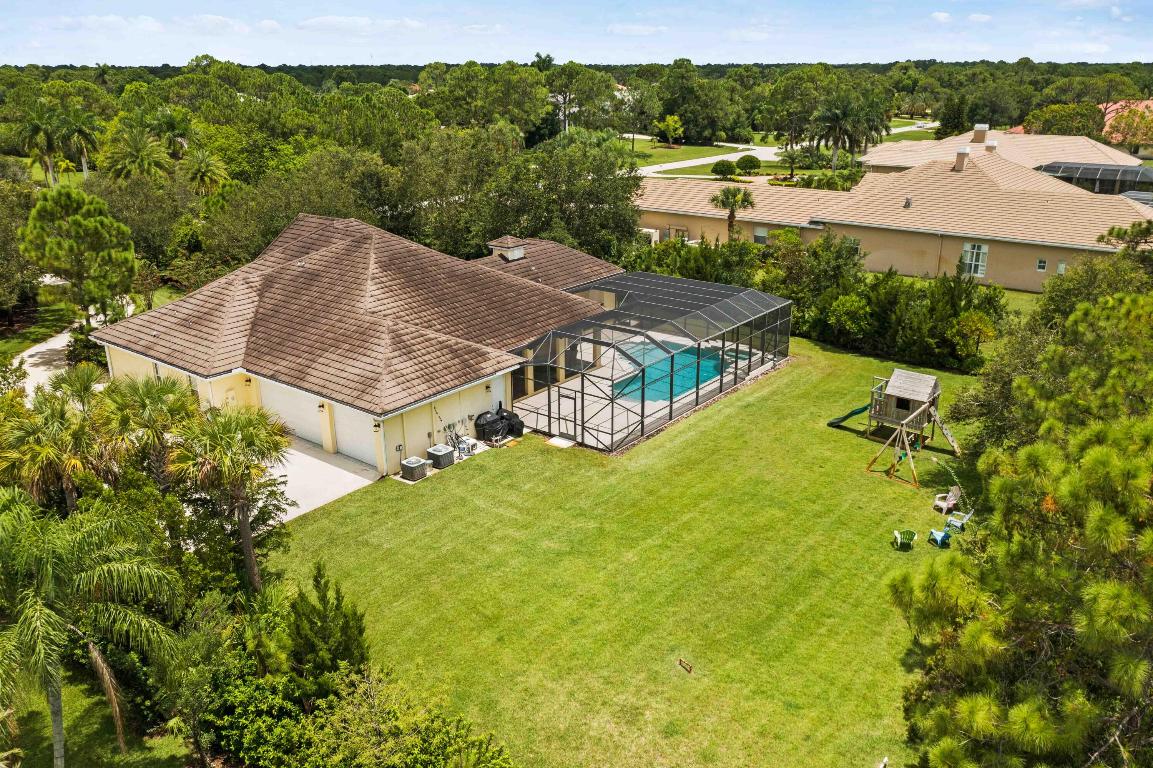 7900 Saddlebrook Drive