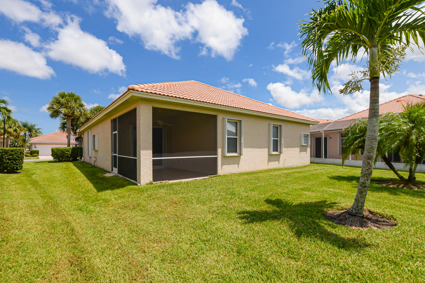 585 NW Lambrusco Drive
