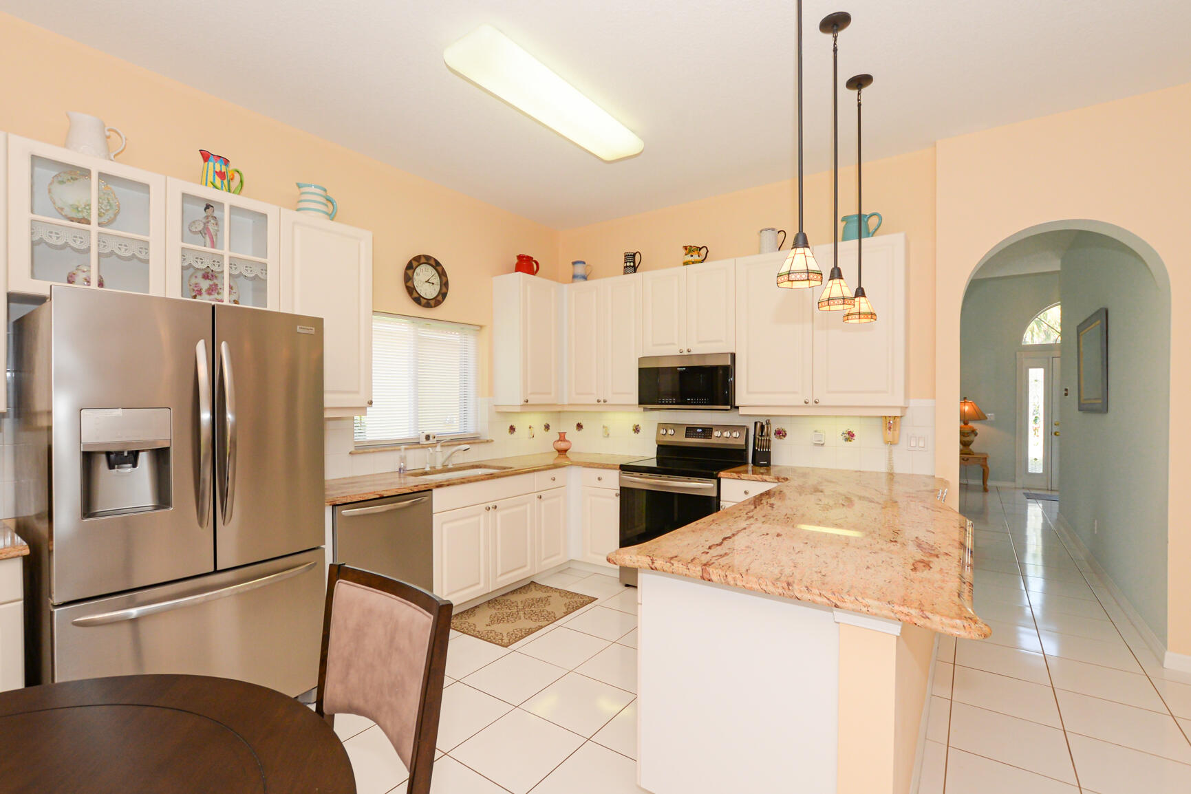 585 NW Lambrusco Drive