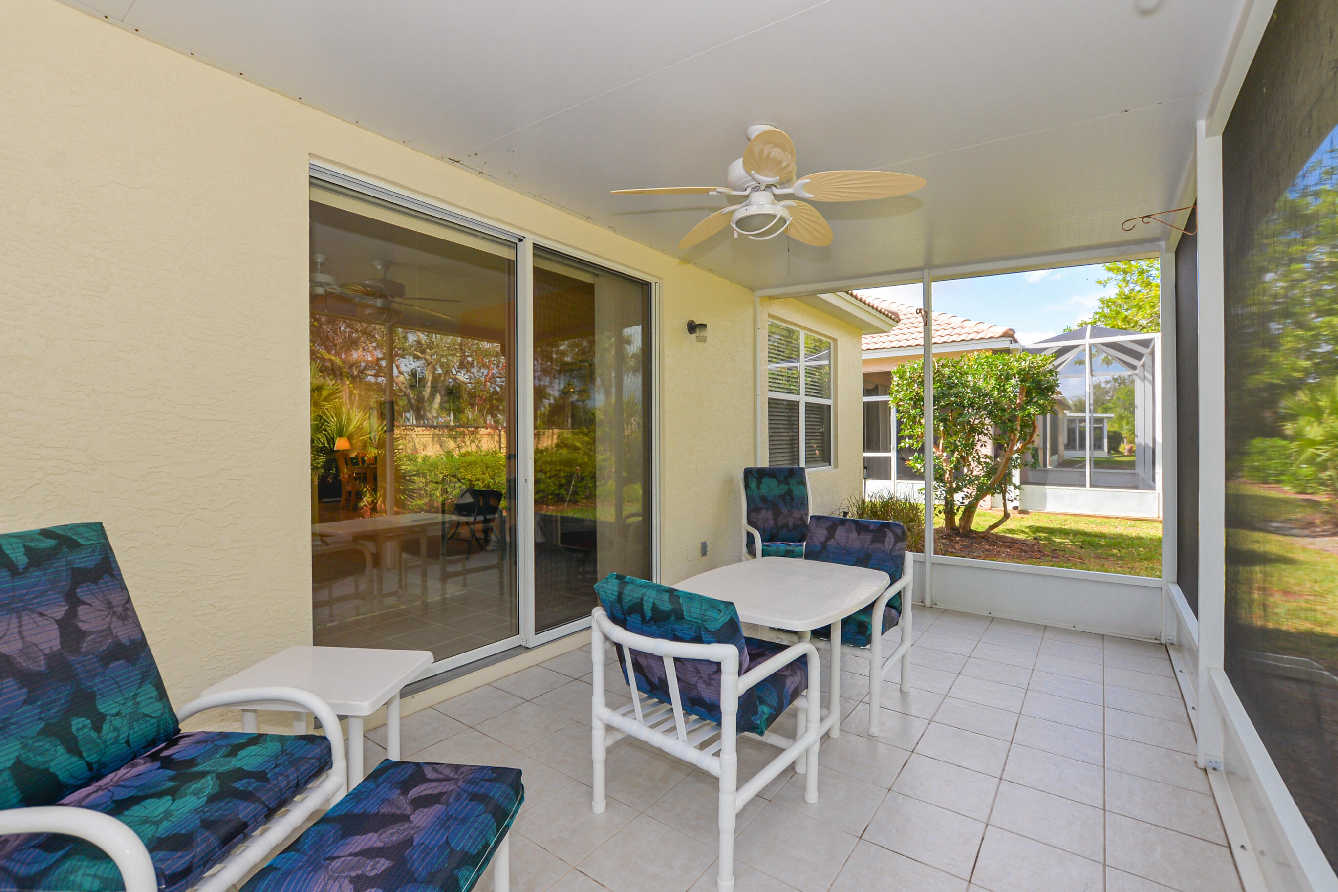 864 NW Sarria Court